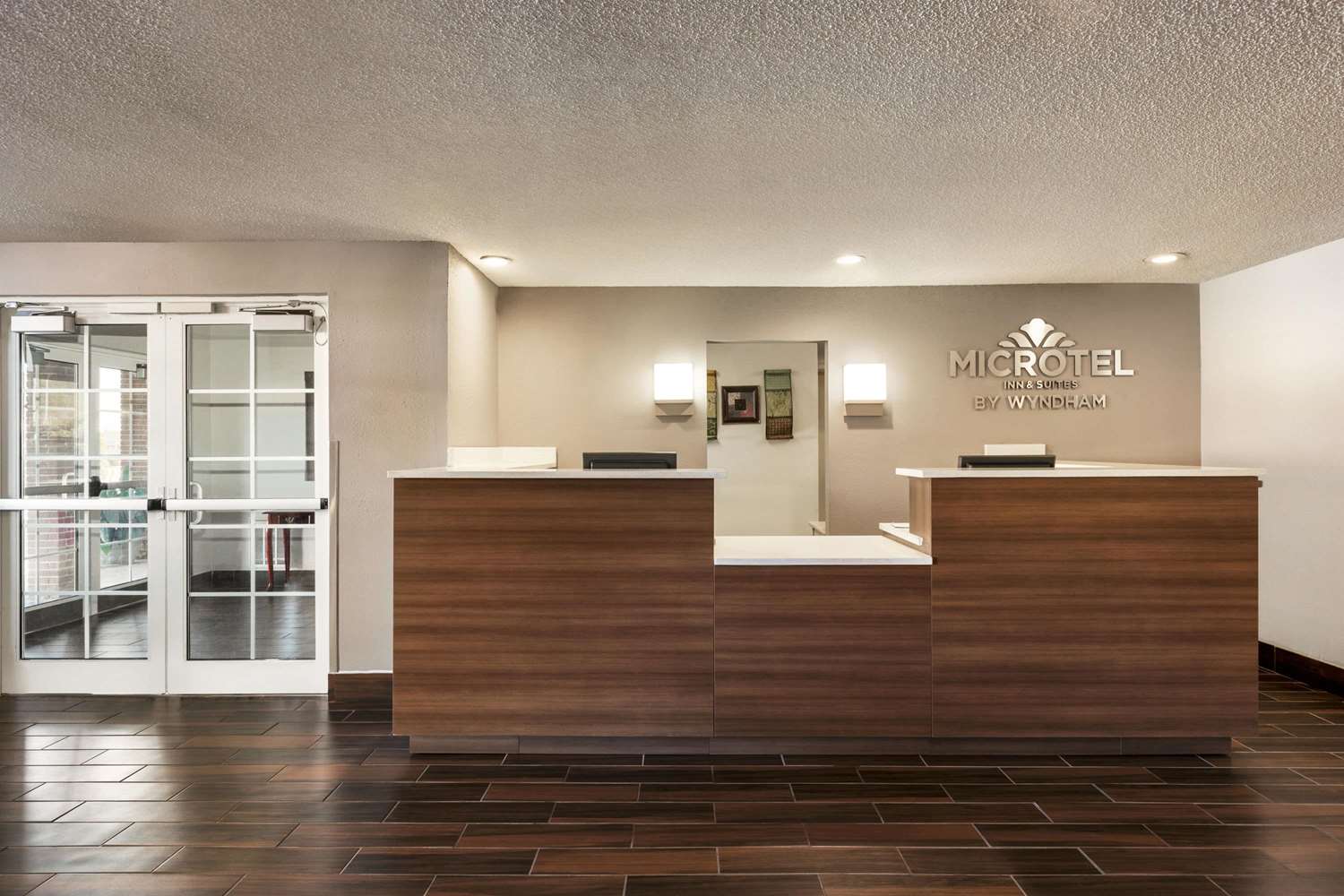 Microtel Inn & Suites by Wyndham Tifton 3/17