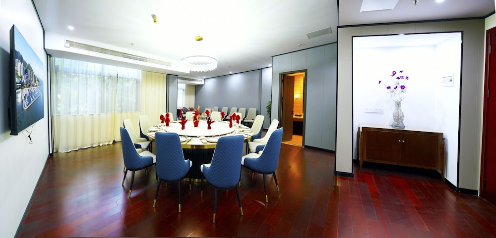 Sanya Serenity Coast Marina Hotel 52/61