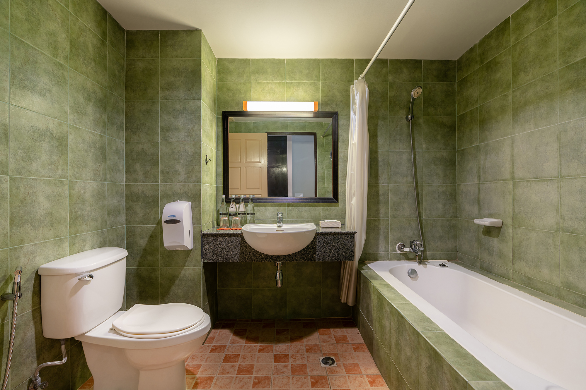 Classic, Kata Sea Breeze Resort 7/7