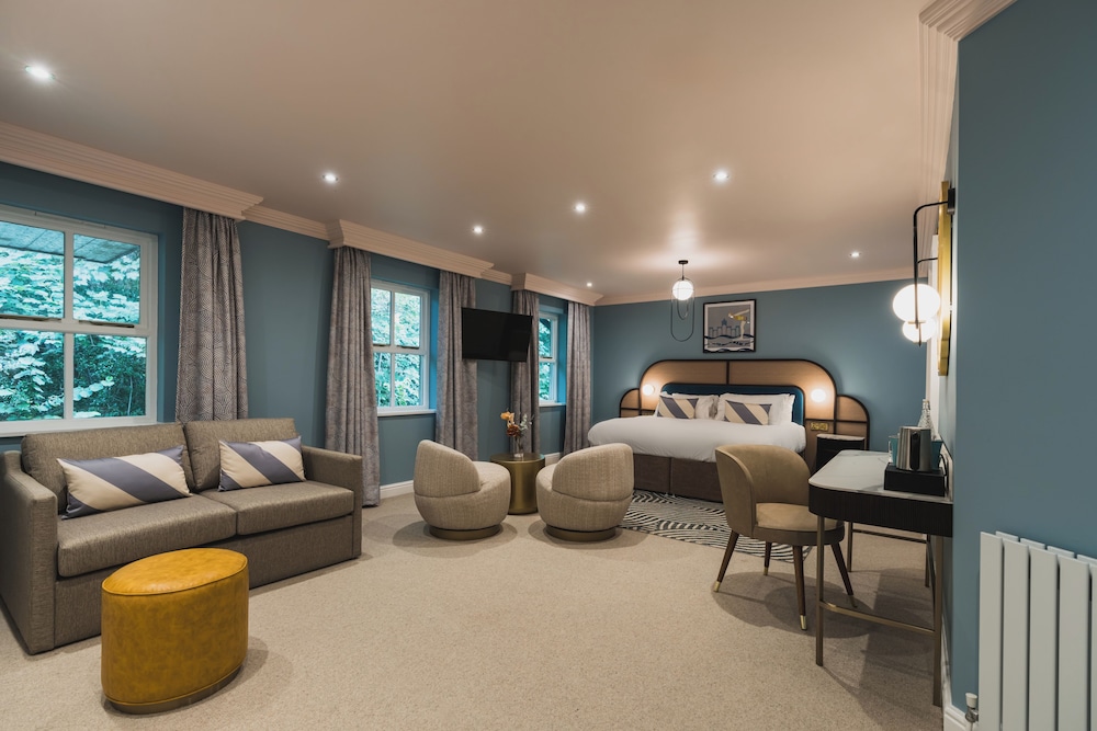 Grange Hotel 32/50