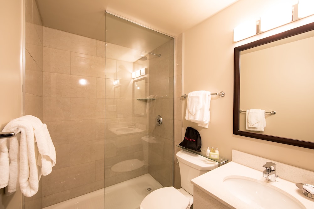 Prestige Hotel Prince Rupert 8/48