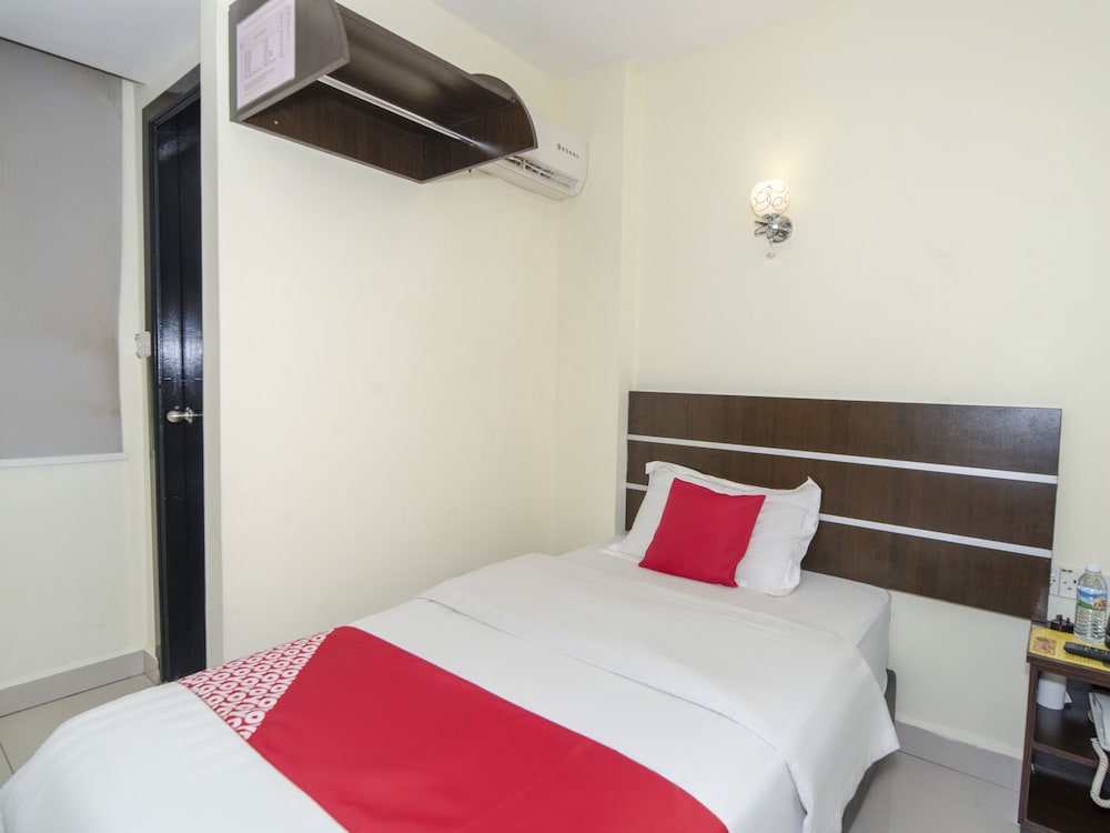 OYO 89944 Stay Inn 13/36