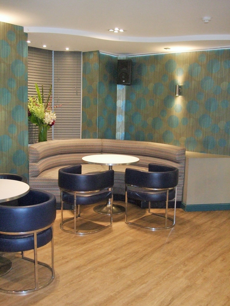 Legends Hotel Brighton 55/67