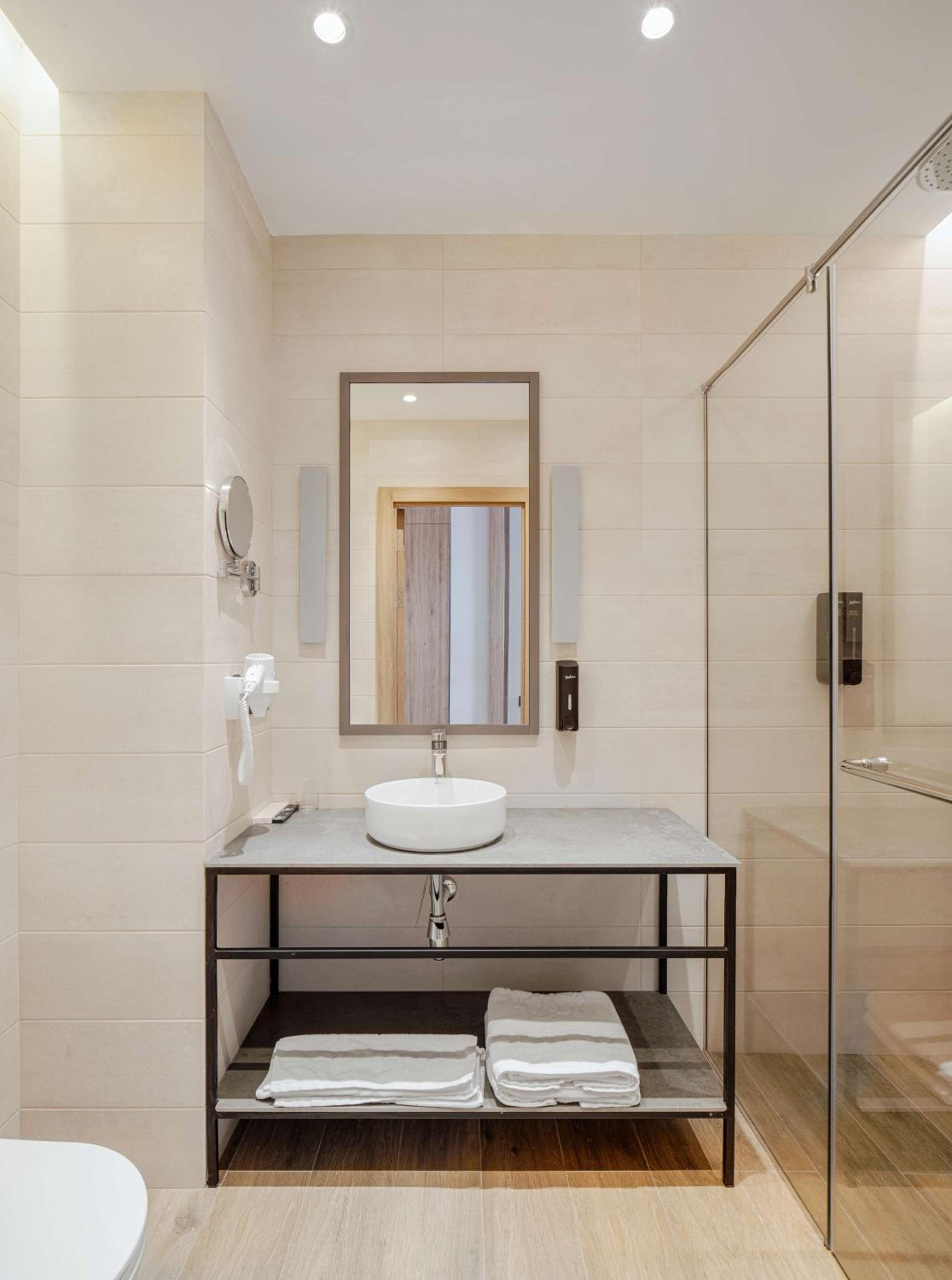 غرفة قياسية، Radisson Hotel & Spa Gyumri 8/8