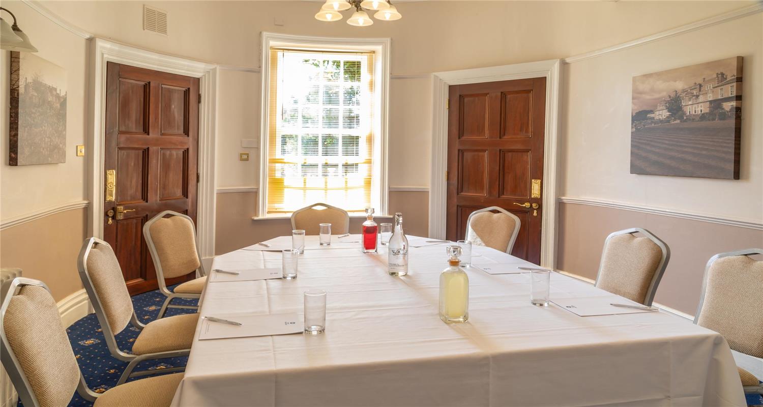 Best Western Chilworth Manor Hotel 40/53