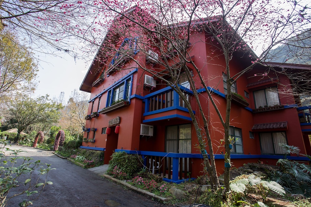 Tai-Yi Red Maple Resort(Tai-Yi Ecological Leisure Farm) 1/64