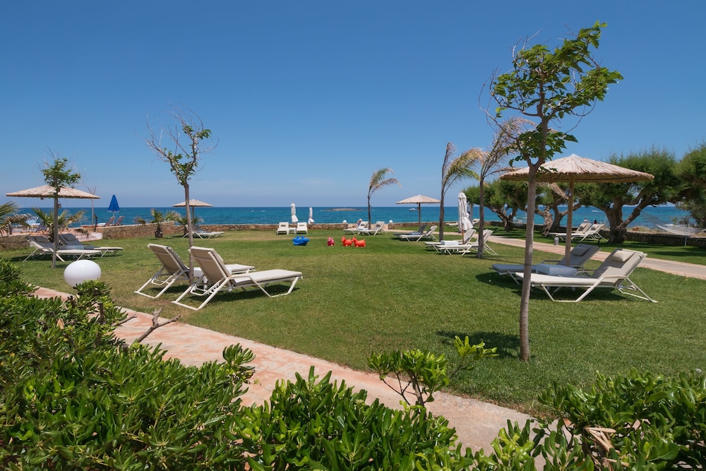 Pyrgos Beach Apartments 34/50