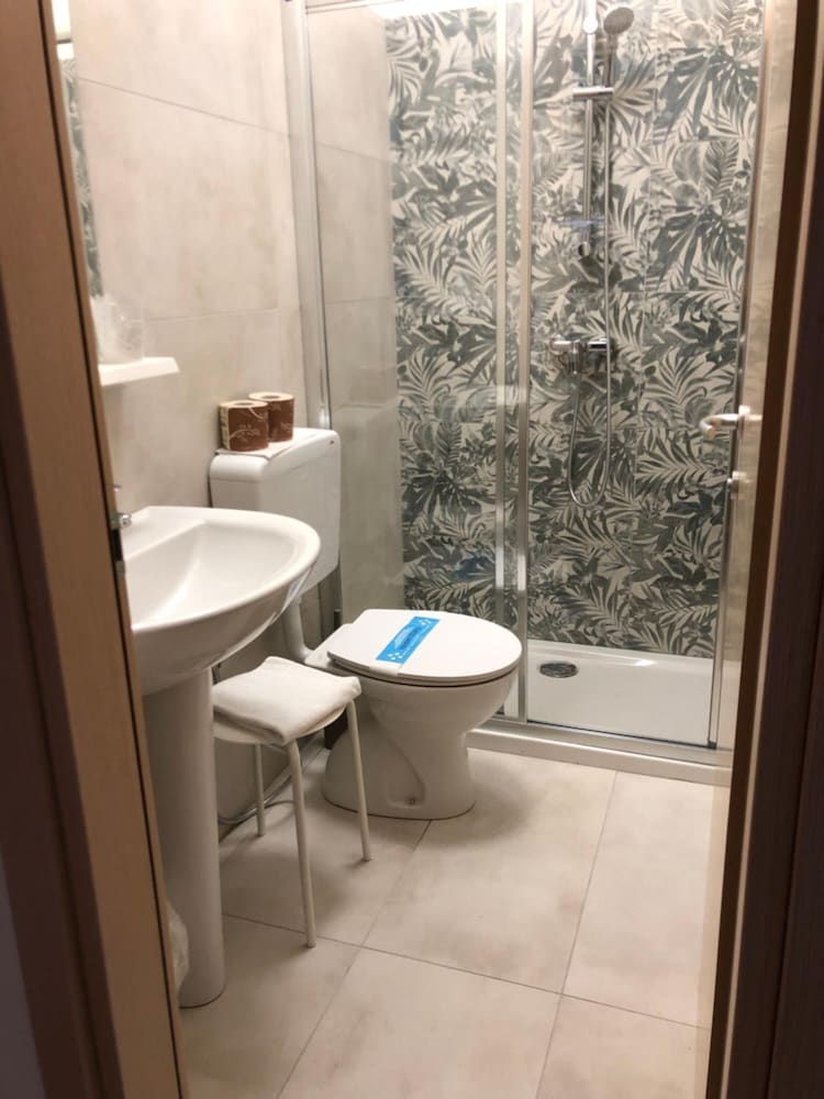 Hotel Adriatico 43/45