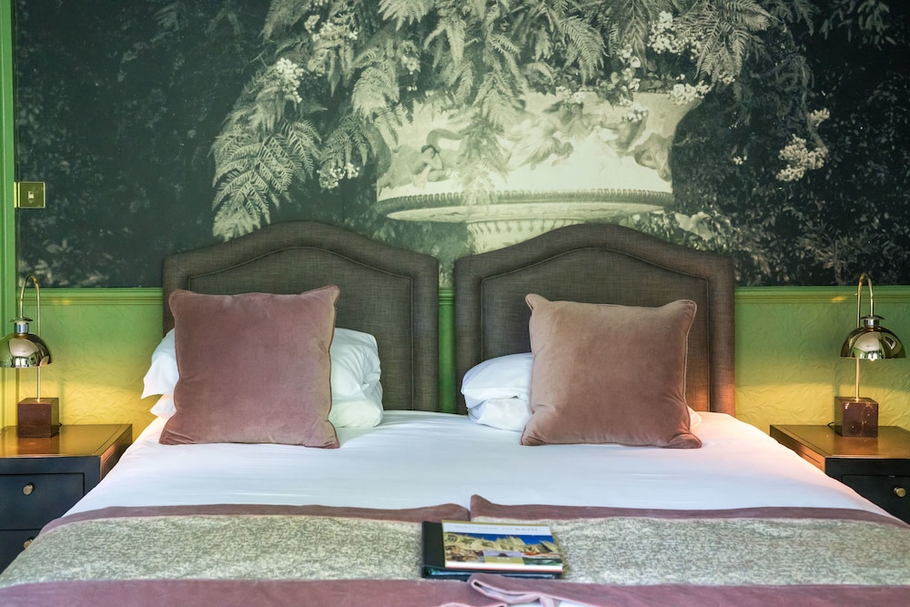 The Ayrlington 32/80