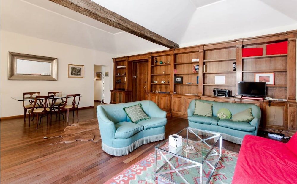 Superbe penthouse to Piazza Navona 3/6