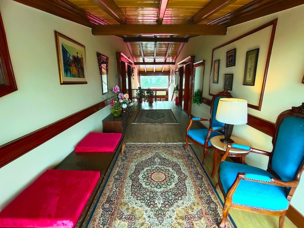 Lockwood Hotel Murree 9/15