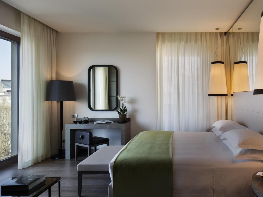 Panoramic, Junior Suite, King Bed, Starhotels E.C.Ho. 5/9