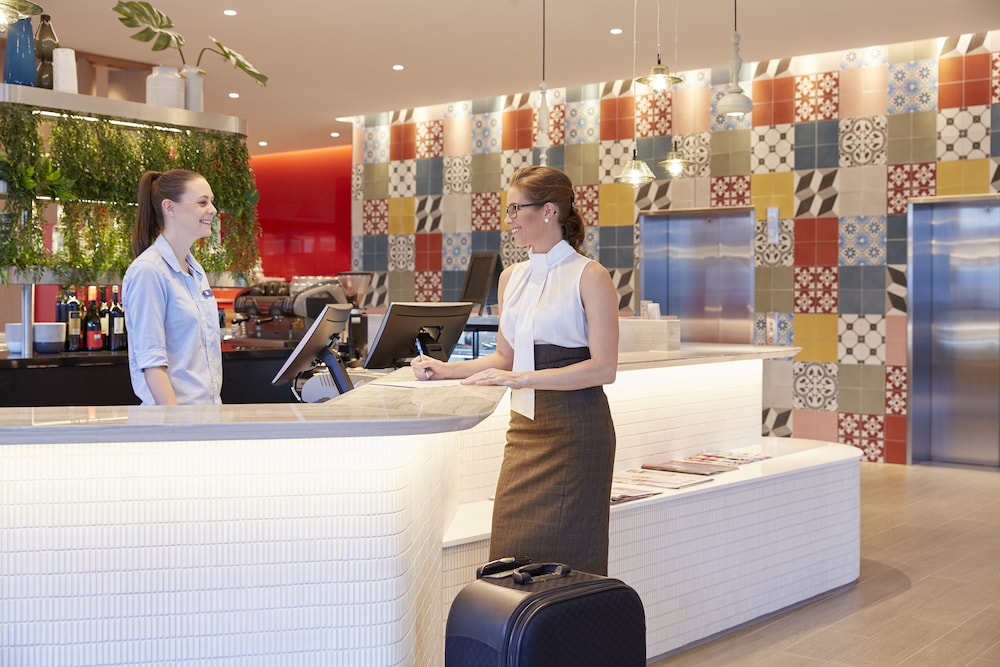 Holiday Inn Express Brisbane Central 9/53