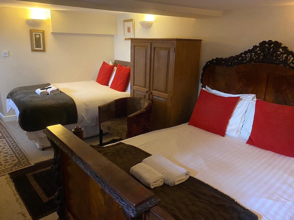 The Old Court Hotel 18/41