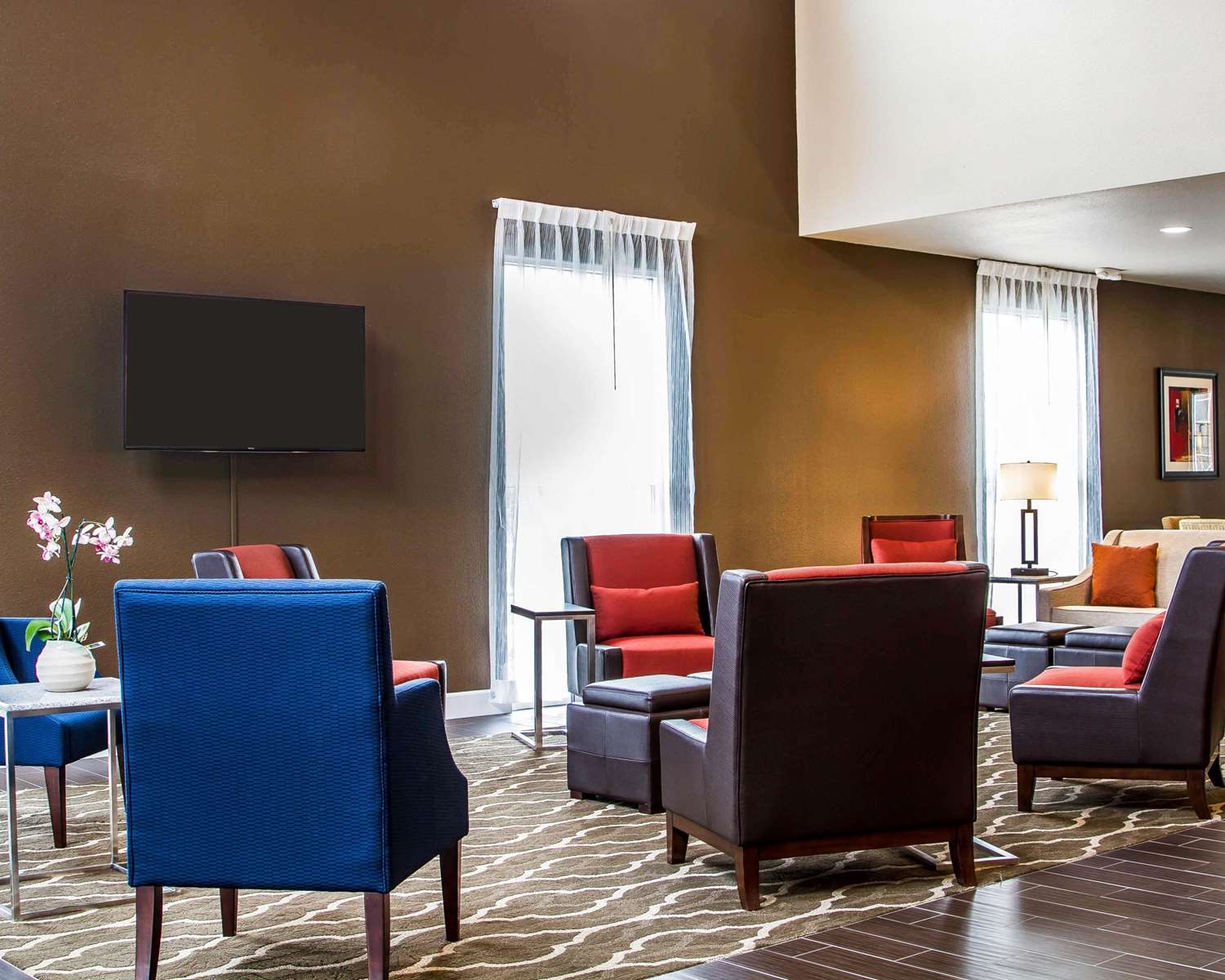 COMFORT SUITES WOODLAND - SACRAMENTO AIRPORT 43/46