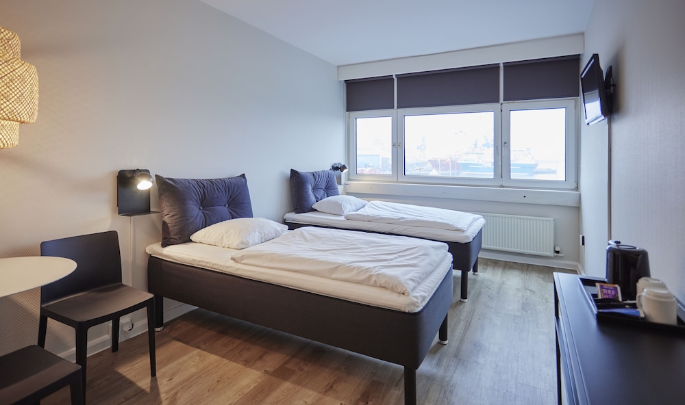 OUTLET HOTEL FREDERIKSHAVN 3/20