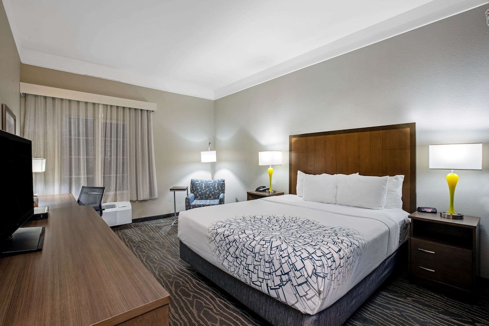 La Quinta Inn Suites Manteca Ripon 10/39