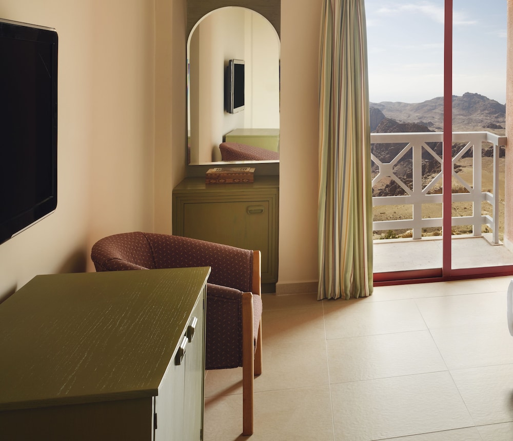Grand Mercure Petra 65/91