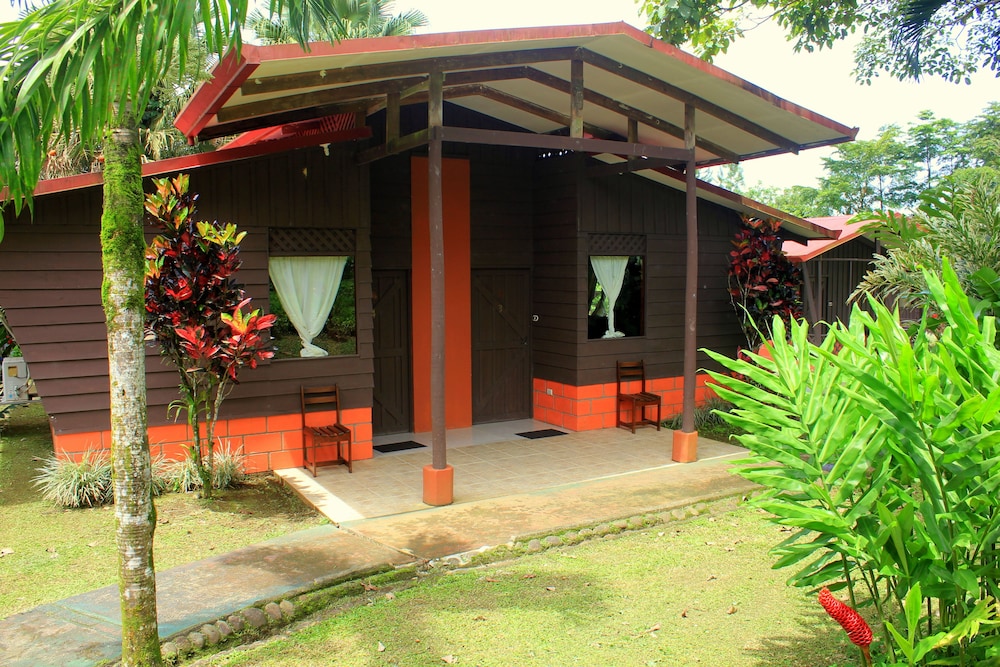 Cabinas Faro Arenal 43/50