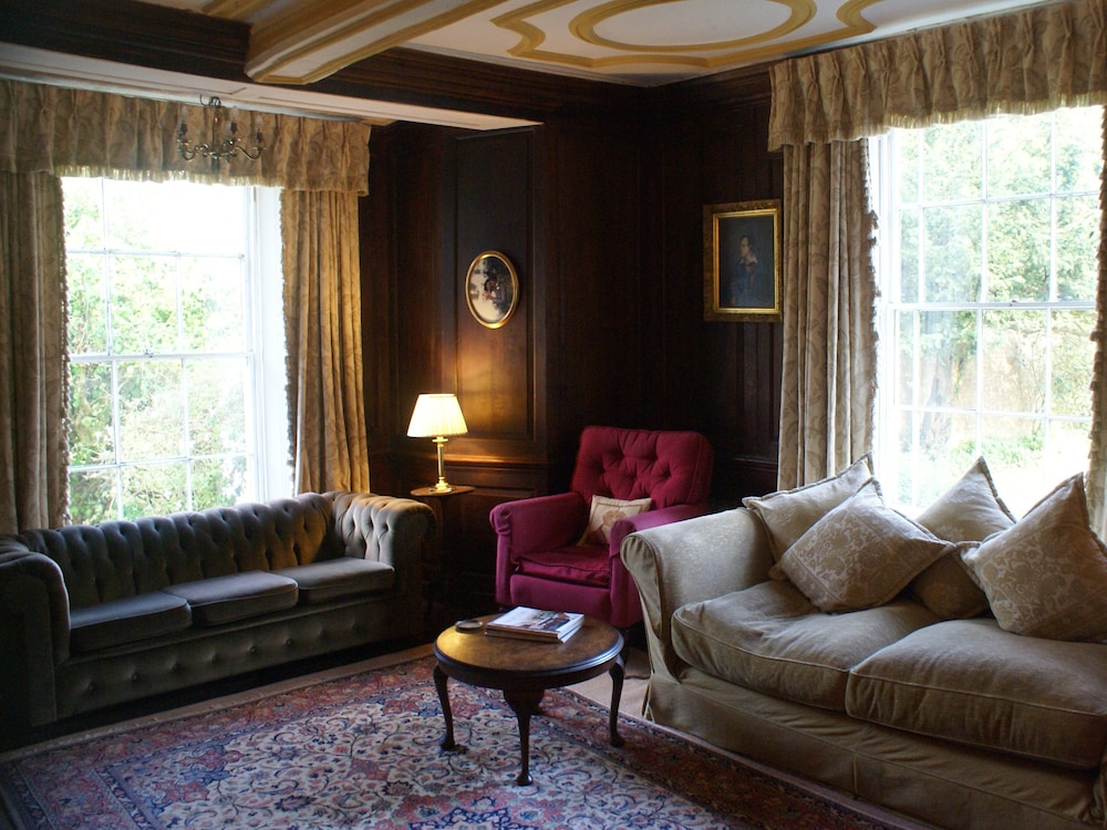 Trelough House B&B 10/20