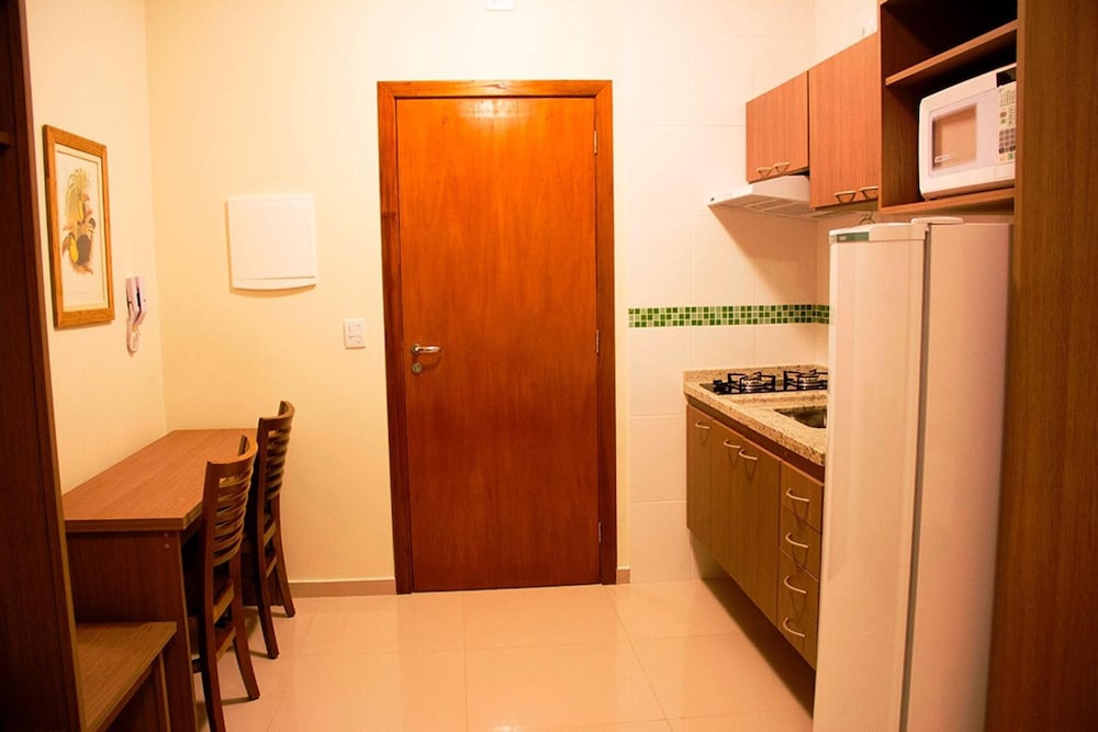 MY FLAT HOTEL 26/40