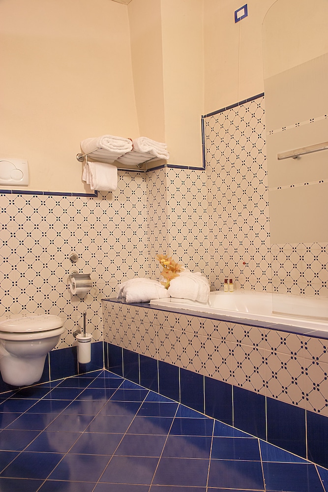 Country Hotel Borgo Santippolito 68/70