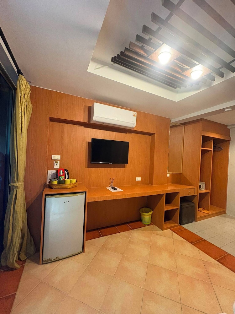 Porter House Patong 56/74