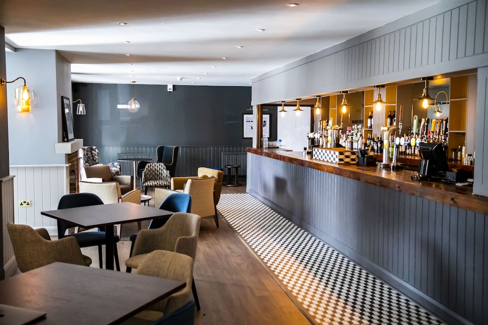 The Stones Hotel 51/69