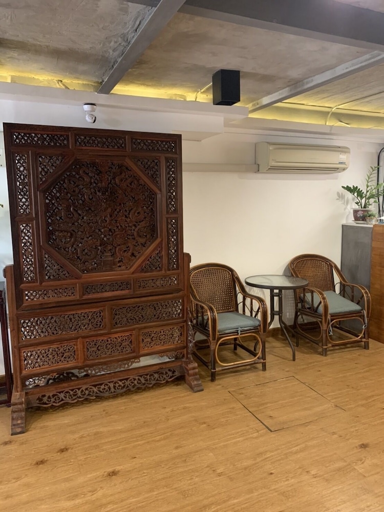 Longzhu Guesthouse 35/49