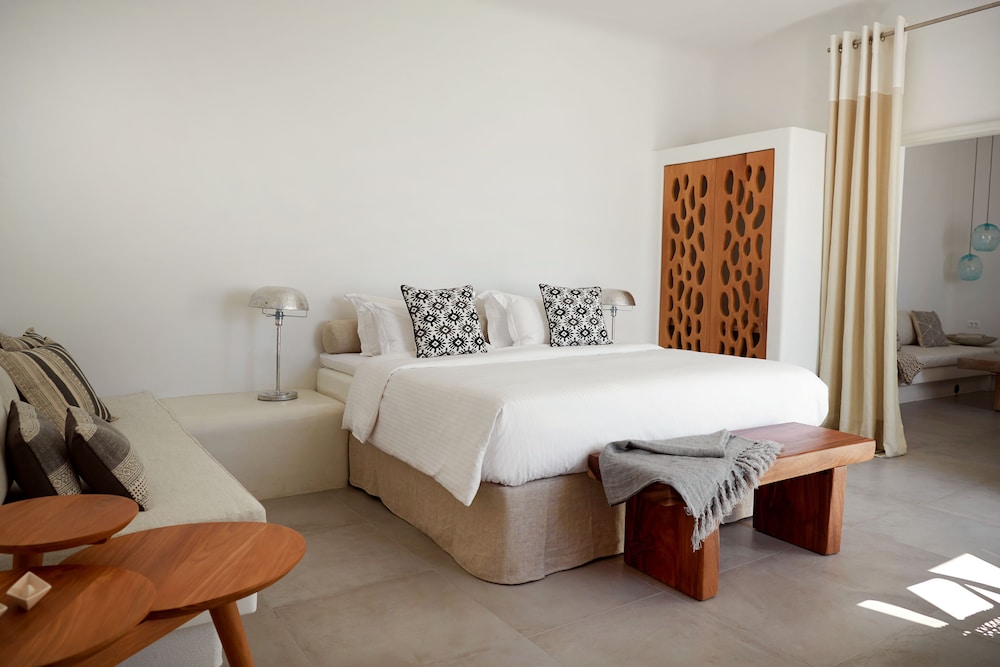 Native Eco Villas Santorini 5/35