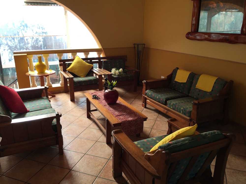 Elsje's Country Inn 25/50