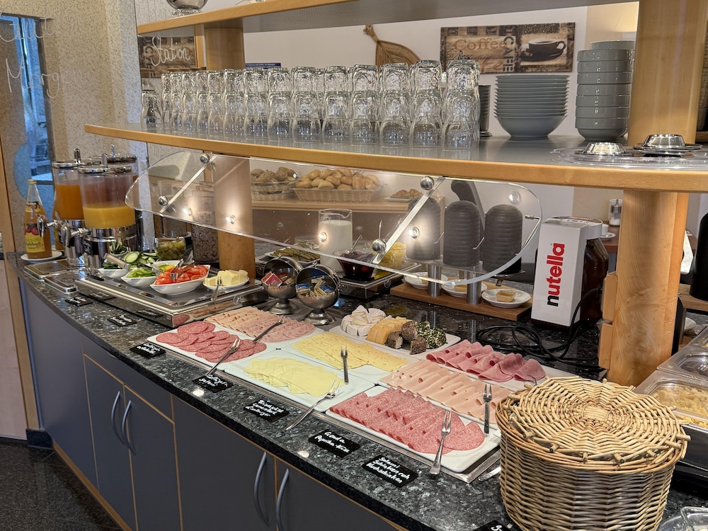 Residenzhotel Stuttgart Airport, Sure Hotel Collection by BW 32/61
