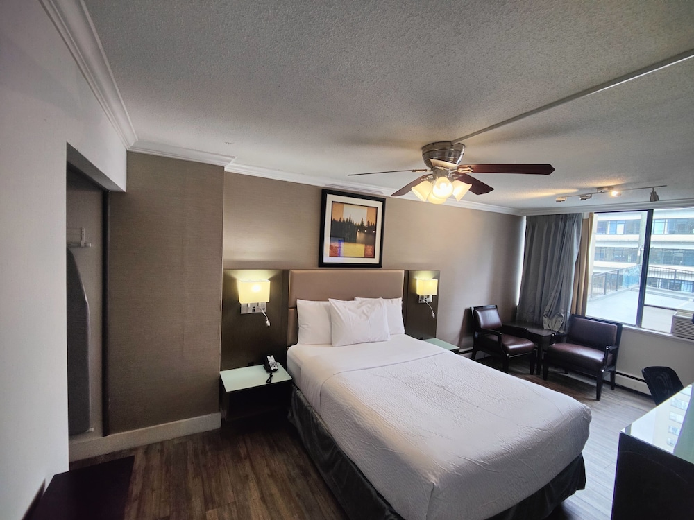 Divya Sutra Suites on Robson Downtown Vancouver 16/42