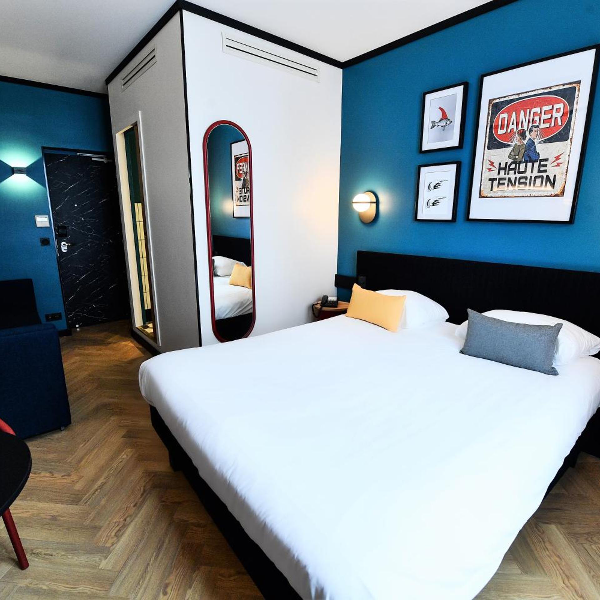 Design, Double Bed, Sofa
