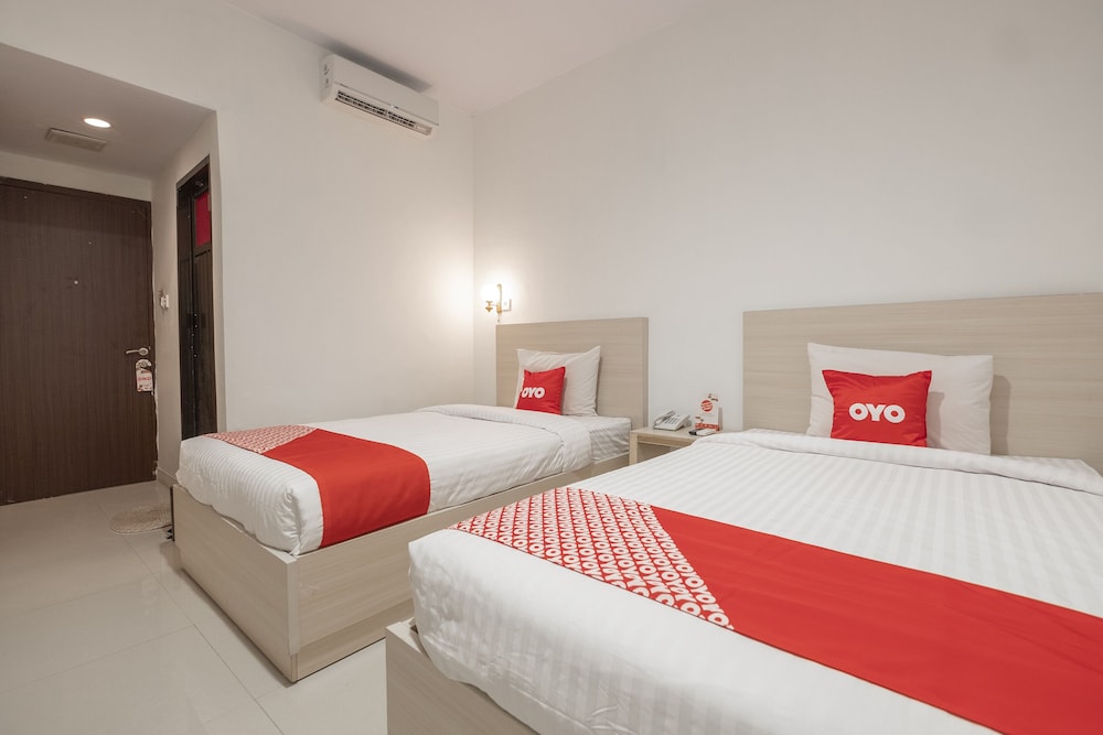 OYO 1633 Hotel Darma Nusantara 13/33