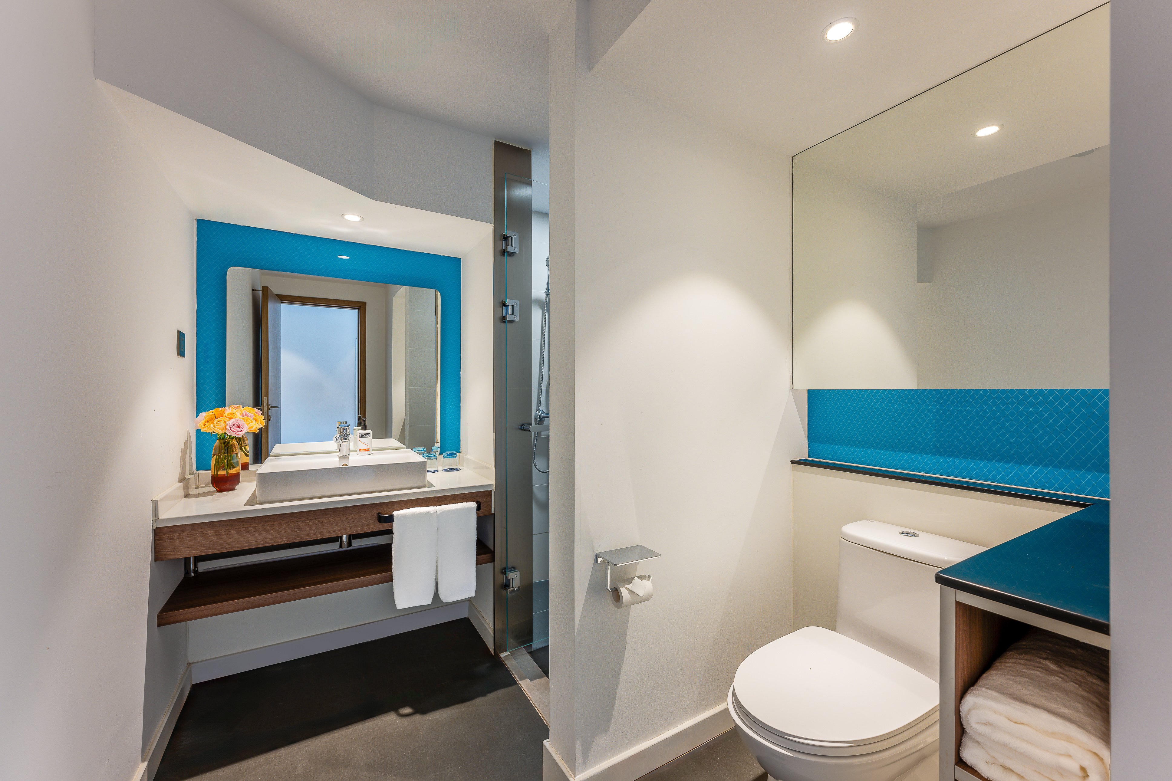 Holiday Inn Express Tianjin Airport East 47/50