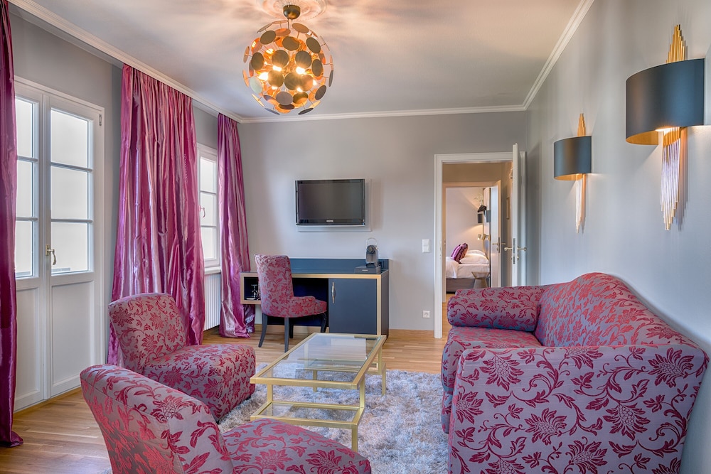 Parkhotel Adler 55/80