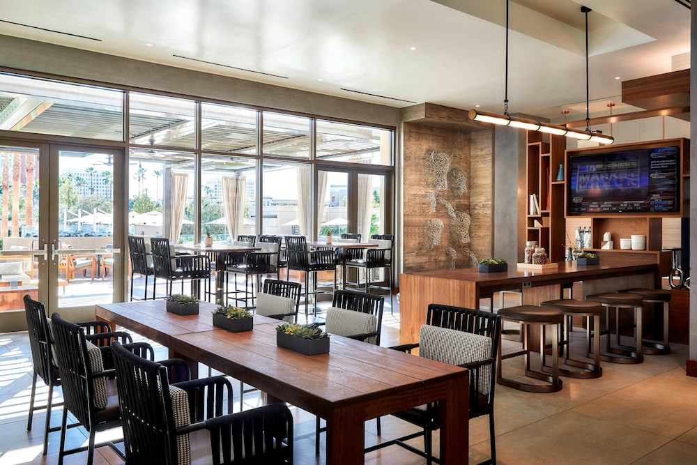 MARRIOTT IRVINE SPECTRUM 29/50
