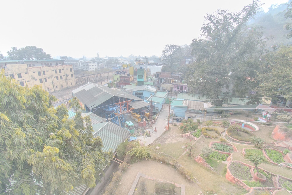 Hotel Raj Mandir 38/44