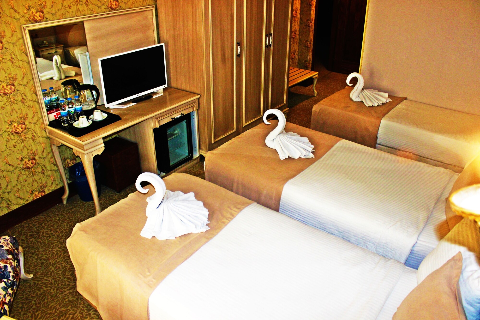 3 BEDROOMS, STANDARD, TRIPLE