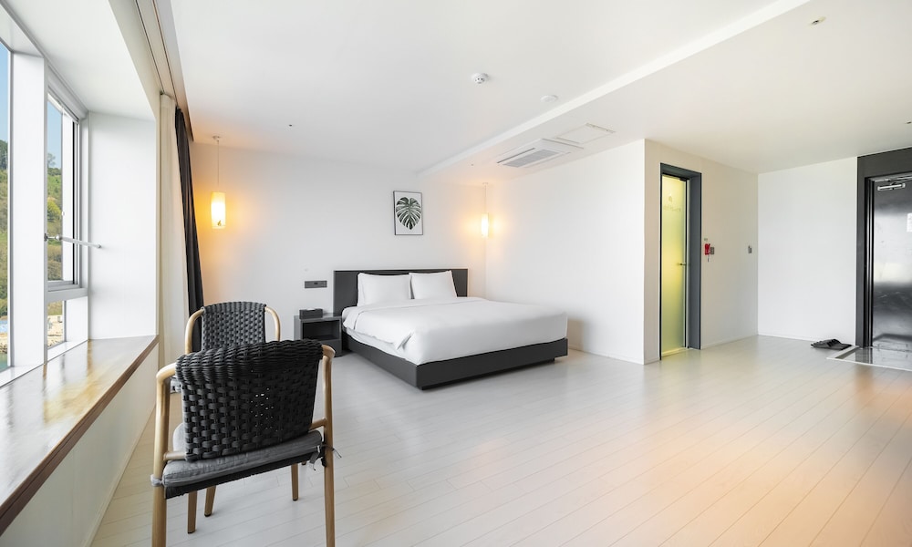 Hotel Haven 33/69