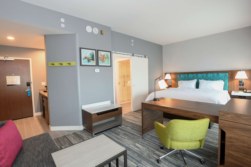 Hampton Inn and Suites Cincinnati Liberty Township 27/49