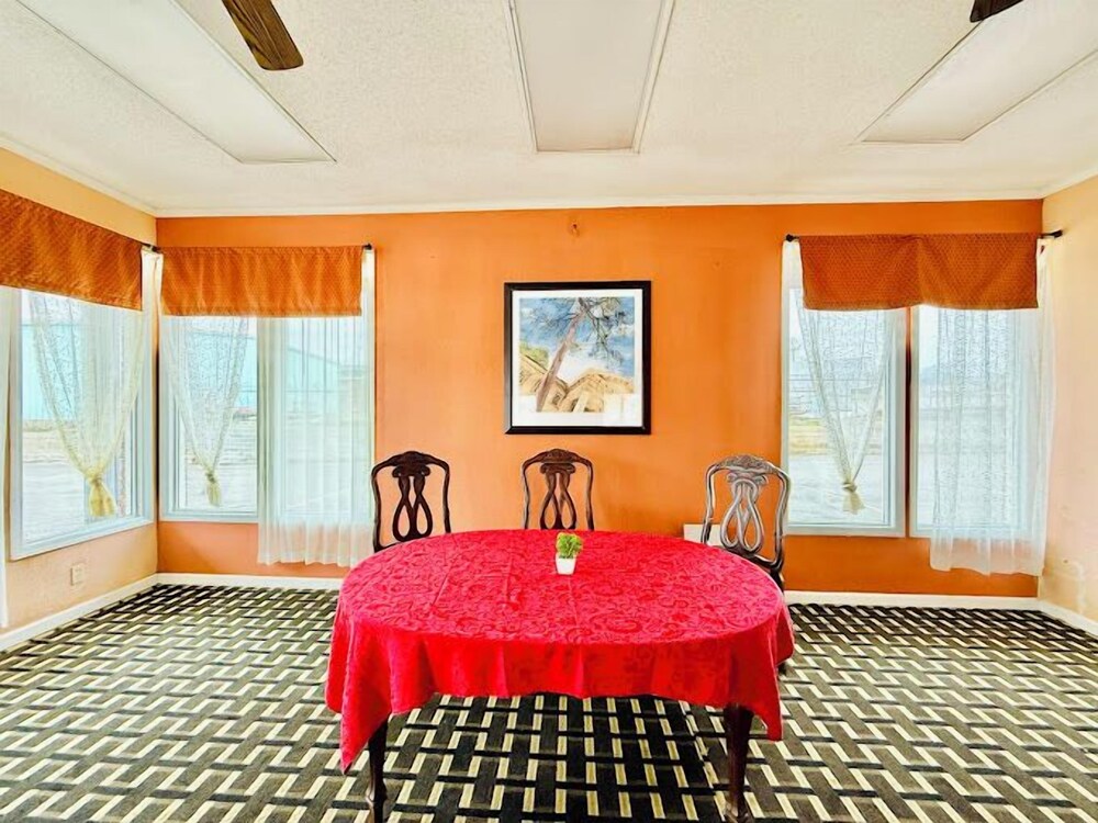 Travelodge by Wyndham Thomasville AL 32/50