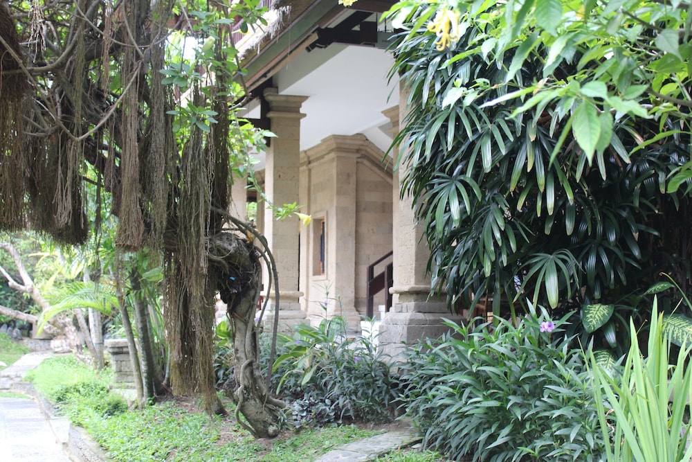BALI AGUNG VILLAGE 52/60