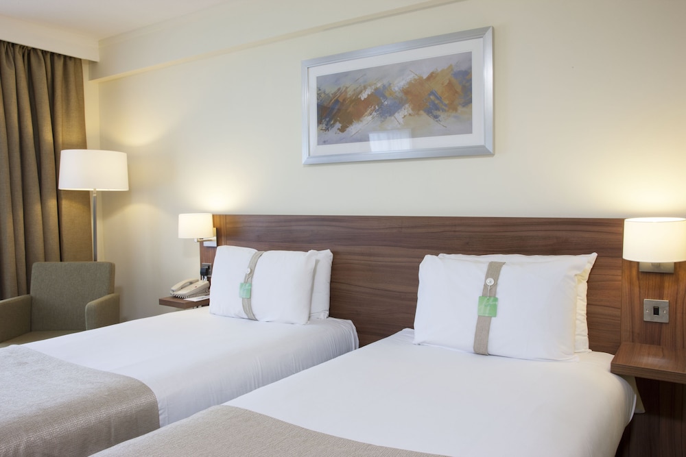 Holiday Inn Rochester Chatham an IHG Hotel 19/79