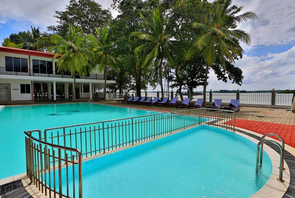 Centauria Lake Resort 26/50