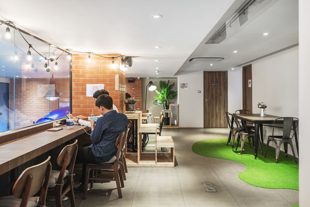 KOKOTEL BANGKOK SURAWONG 2/55