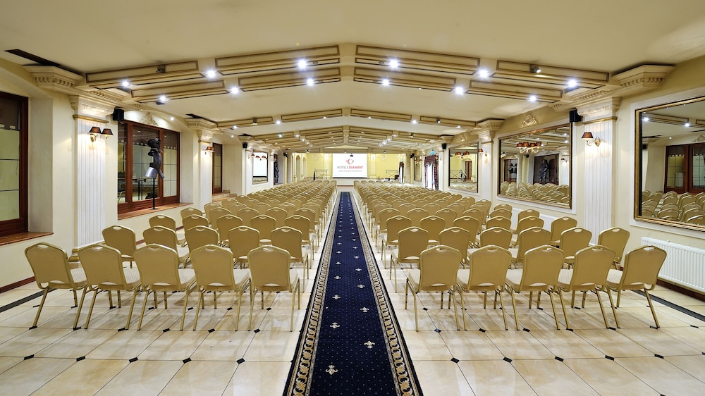 Hotel Diament Arsenal Palace Chorzow 45/50