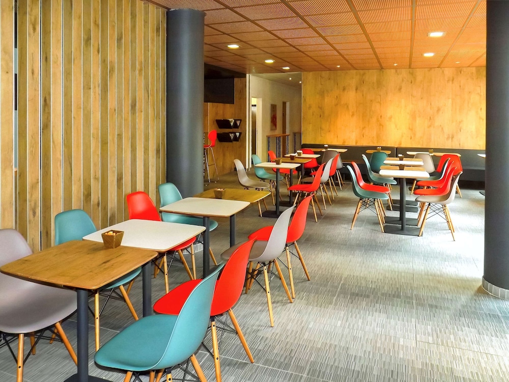 restaurant-cafeteria