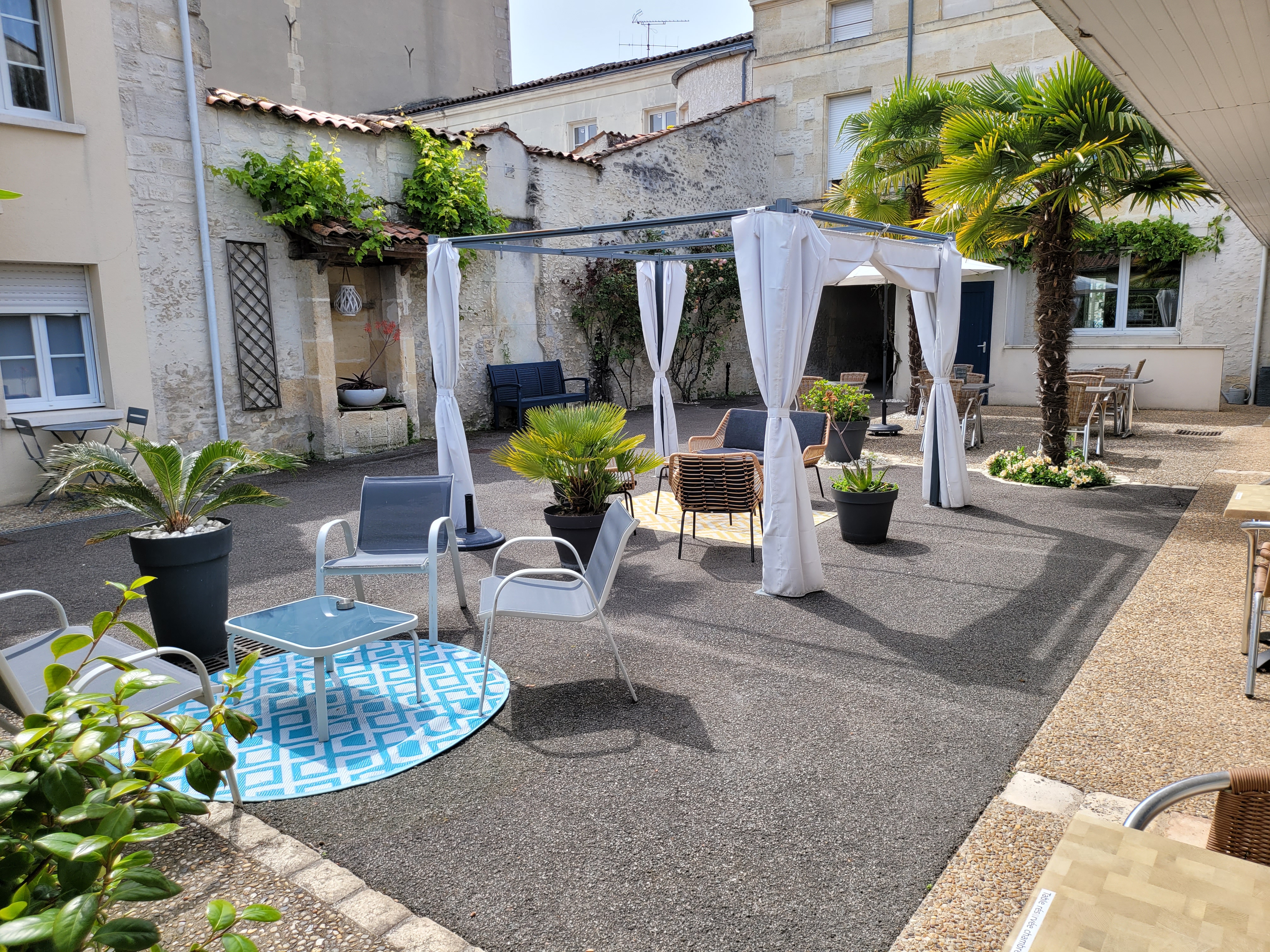 CITOTEL LE CHEVAL BLANC 46/50